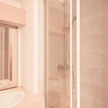 Appartement Studio Close To The Motte *